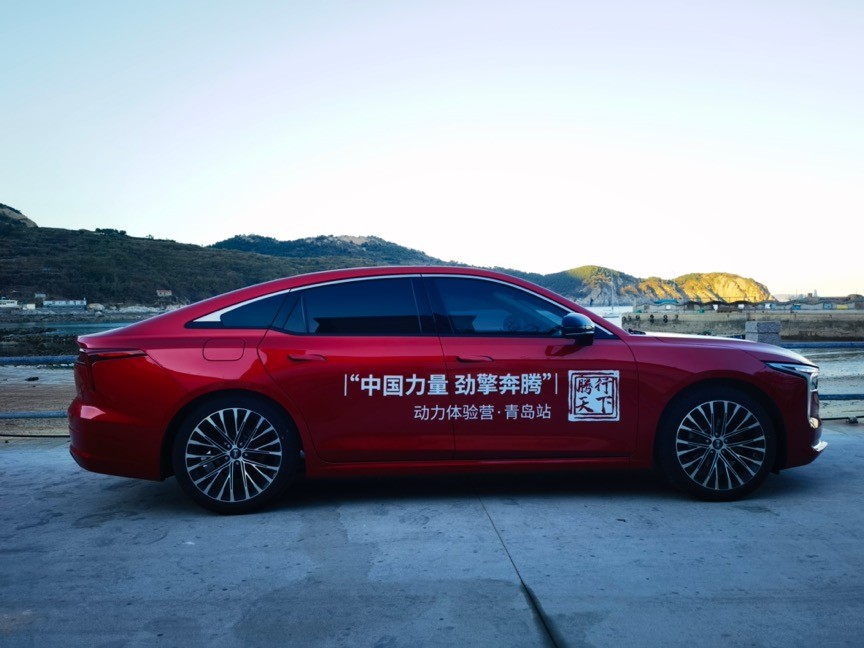 2020年,第三代奔腾b70换代登场,在承袭了原有的安全和操控基因的同时