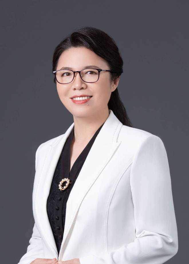 柳燕:从效力一个企业到服务一个行业