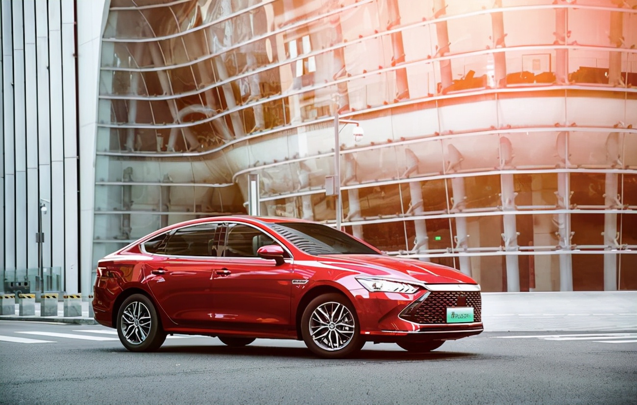 自主靠新能源逆袭合资 比亚迪全年销量近60万 蔚小理也站稳了 新闻详情 买车网 自主靠新能源逆袭合资 比亚迪全年销量近60万 蔚小理也站稳了 新闻详情 买车网