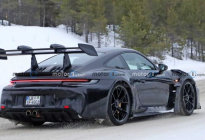全新保时捷911 GT3 RS冬季测试谍照曝光，今年交付