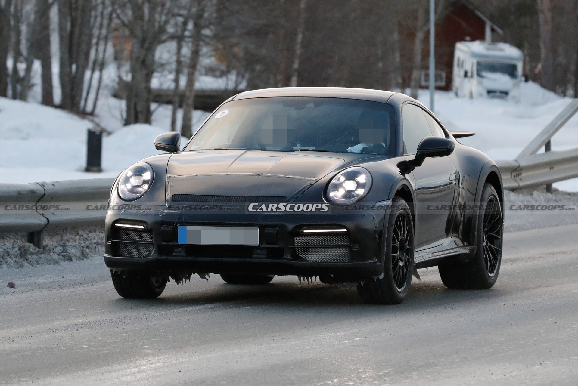 底盘升高 固定尾翼 保时捷911 Safari最新谍照 新闻详情 买车网