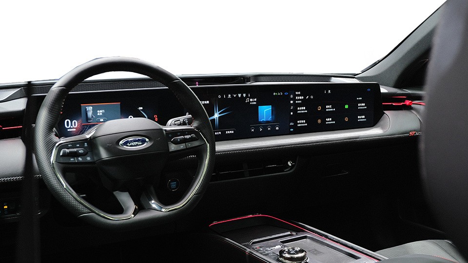 4k带鱼屏上手很爽,但菜单逻辑有优化空间