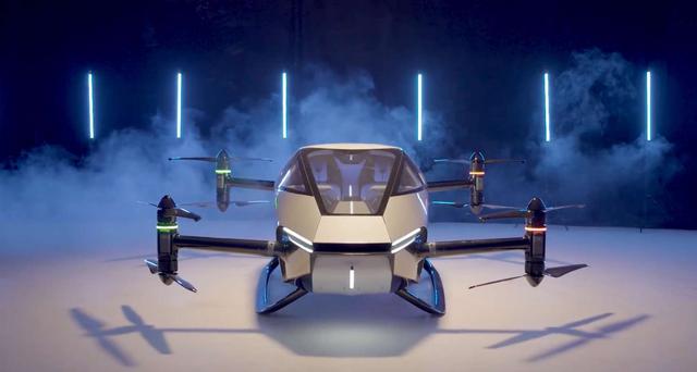 小鹏汇天“旅航者X2”欧洲首秀，飞行汽车前景到底如何？