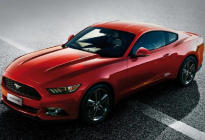 福特全新Mustang内饰曝光，双联屏加持，或将明年上市