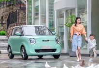 光看内饰就可吊打一众微型电动车 长安LUMIN糯玉米强势亮相