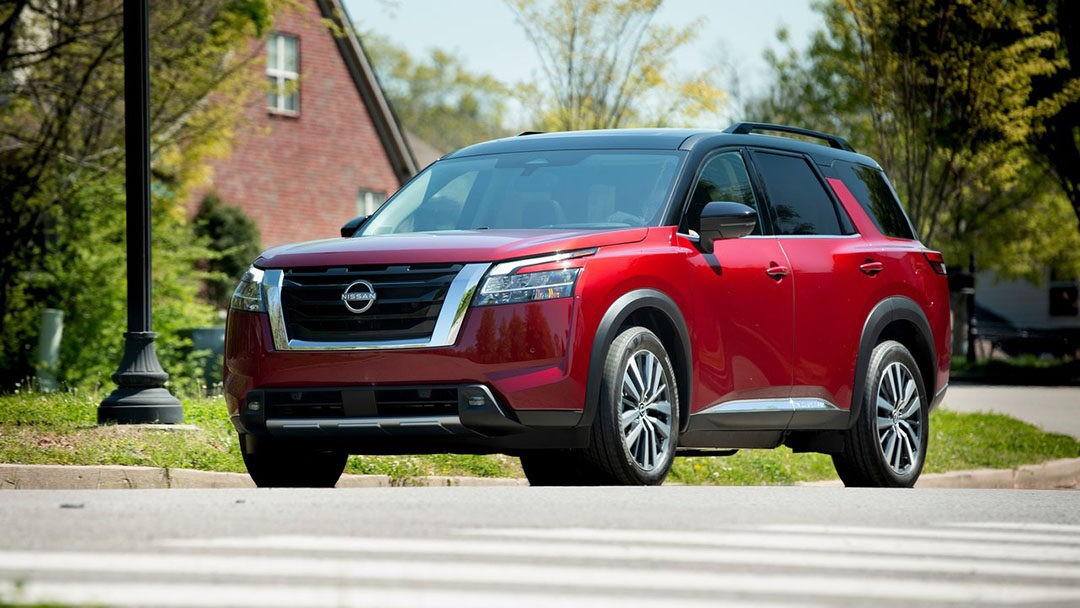 静态体验日产全新探路者,海外售价约人民币21万,比汉兰达更大 - 新闻