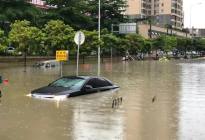 多地发布洪水预警，爱车被淹了该怎么办？