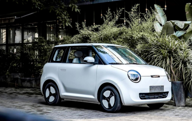 长安lumin好看归好看,按时交付才是关键 - 新闻详情 - 买车网