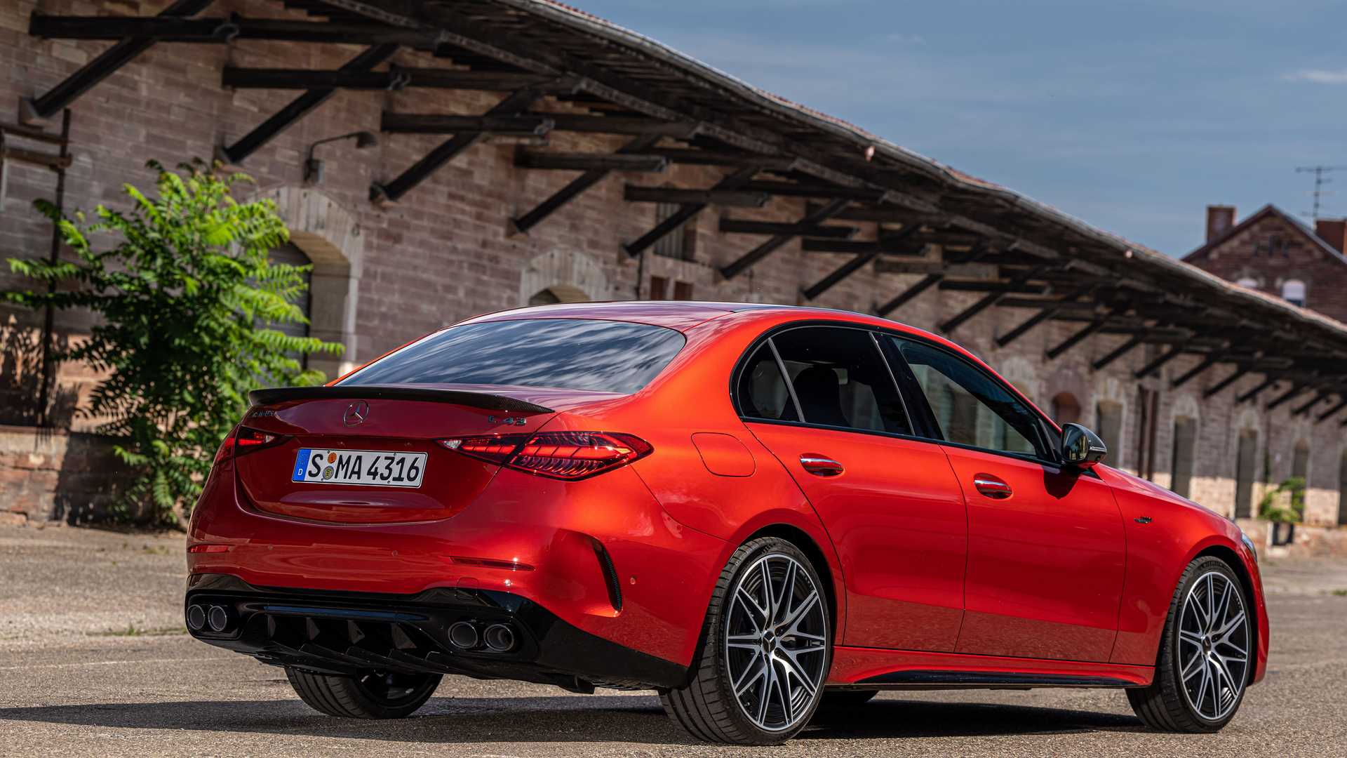 0t发动机 amg c43实车现身 将于今年底上市 - 新闻详情 - 买车网