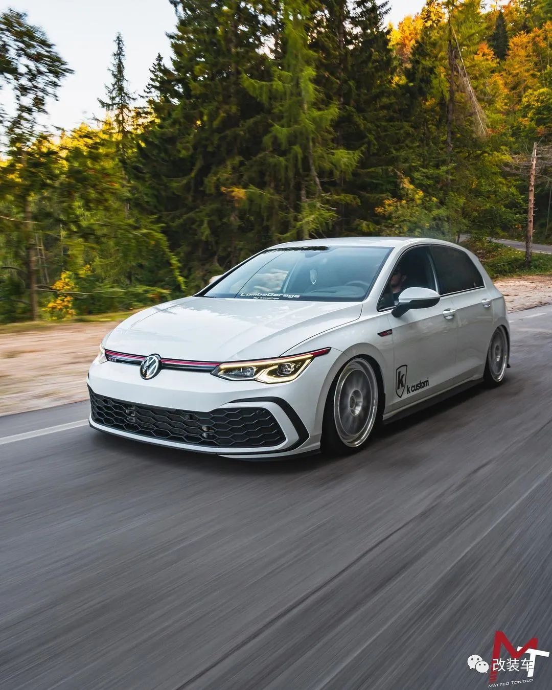 风格多变的8代高尔夫gti,钢炮之王姿态,旅行,赛道皆可兼容 - 新闻详情