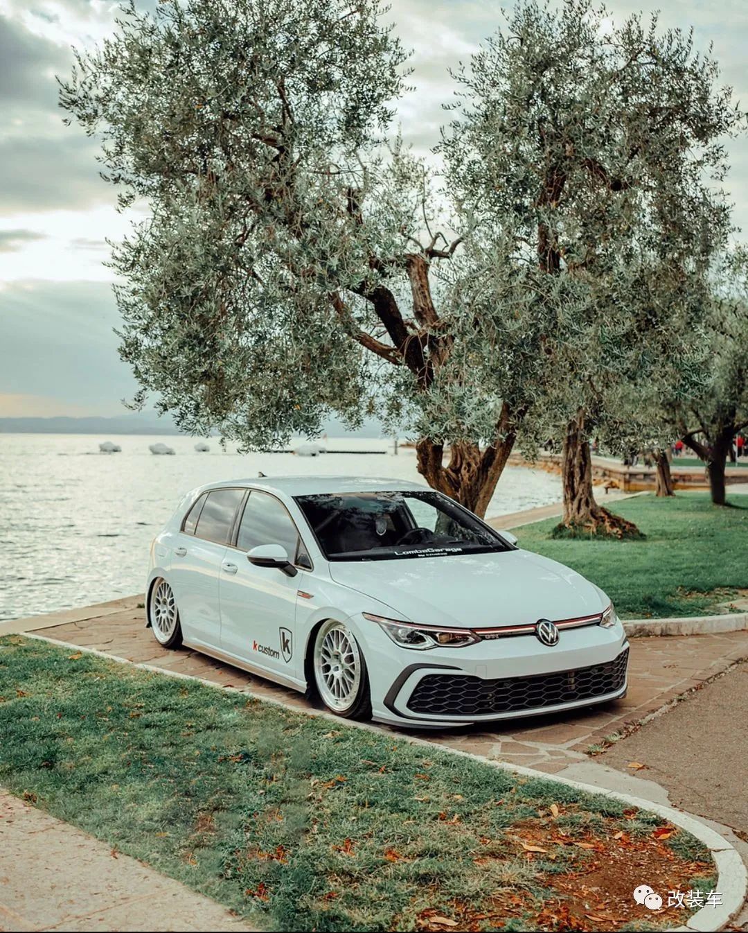风格多变的8代高尔夫gti,钢炮之王姿态,旅行,赛道皆可兼容 - 新闻详情