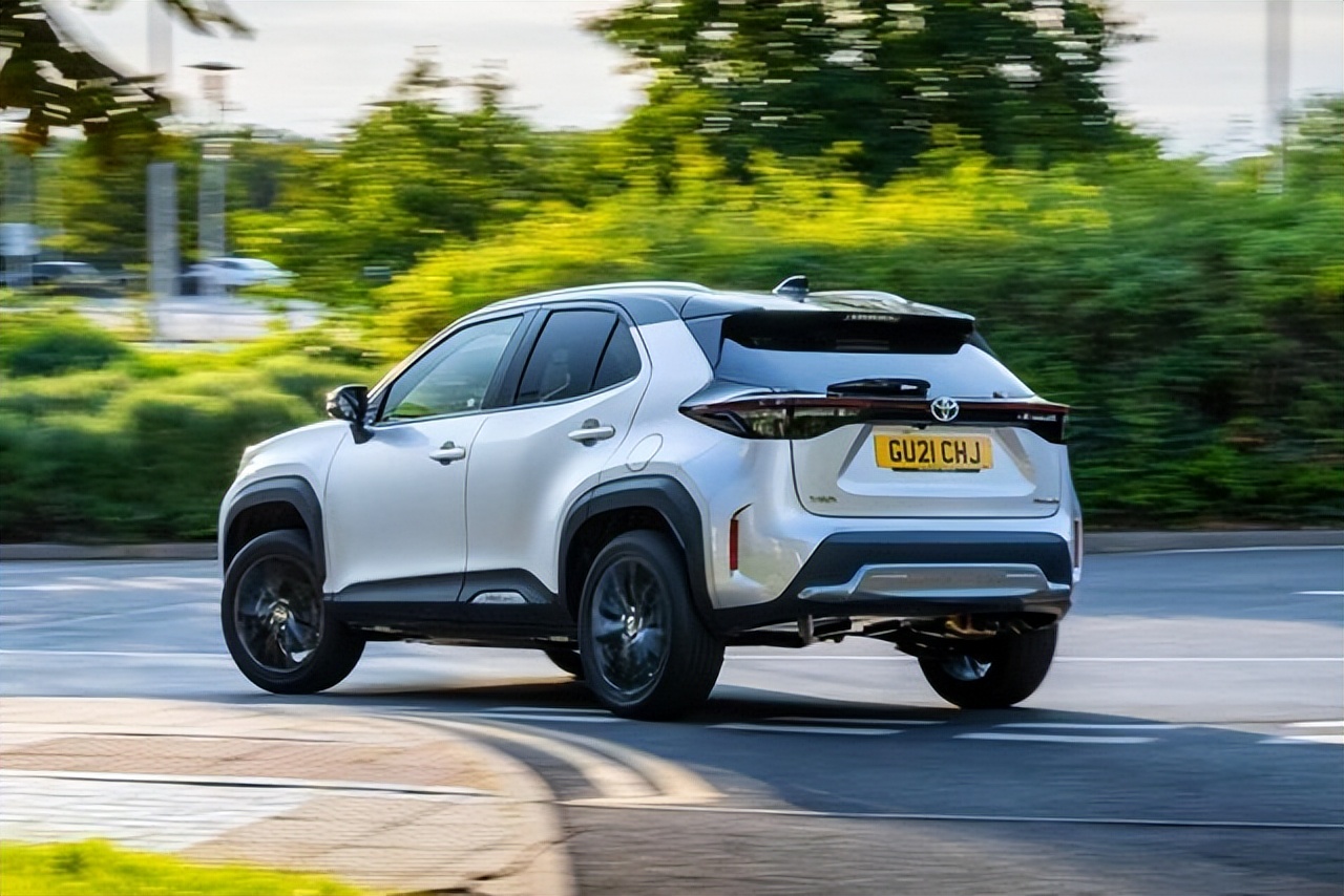 yaris cross gr sport官图发布 - 新闻详情 - 买车网