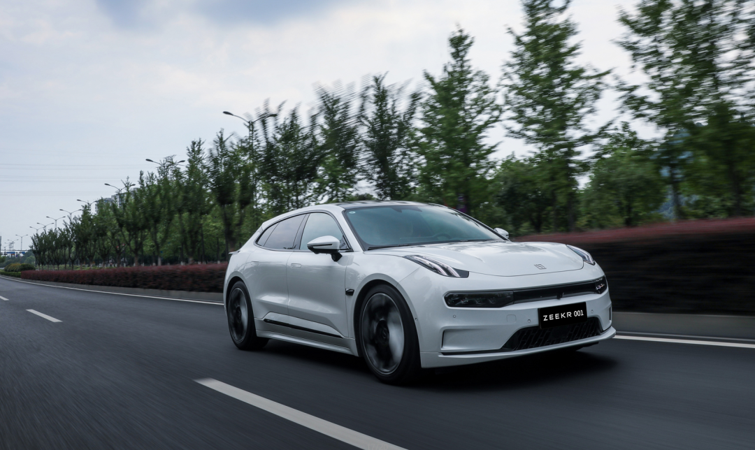 别只盯着8155,极氪001的变化比你想象的更多- 买车网