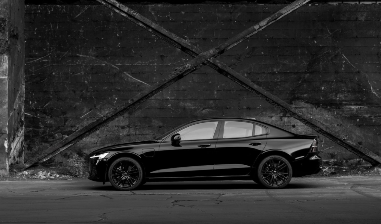 试驾沃尔沃s60 t8极夜黑:"黑化后,战斗欲爆表"全文 - 新闻详情 - 买车