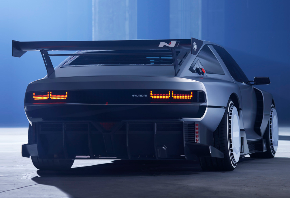 现代n vision 74:复古与科技感并存,搭配氢燃料混动系统,最大马力680