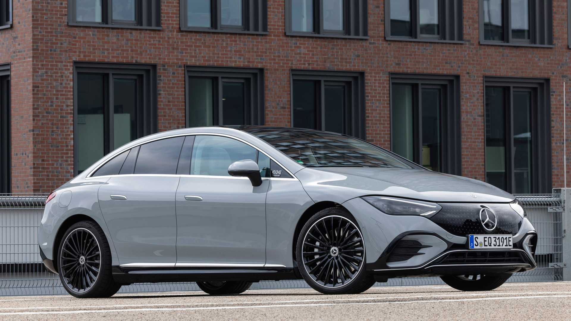 53万元起 国产奔驰eqe开启预售 最高续航752km - 新闻详情 - 买车网