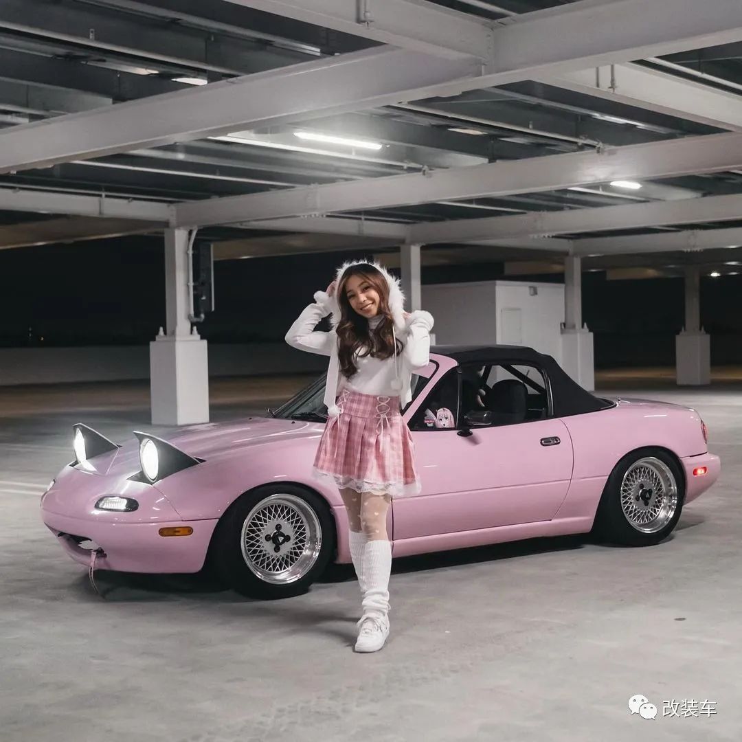 小姐姐的跳灯马自达MX-5 Miata，果然