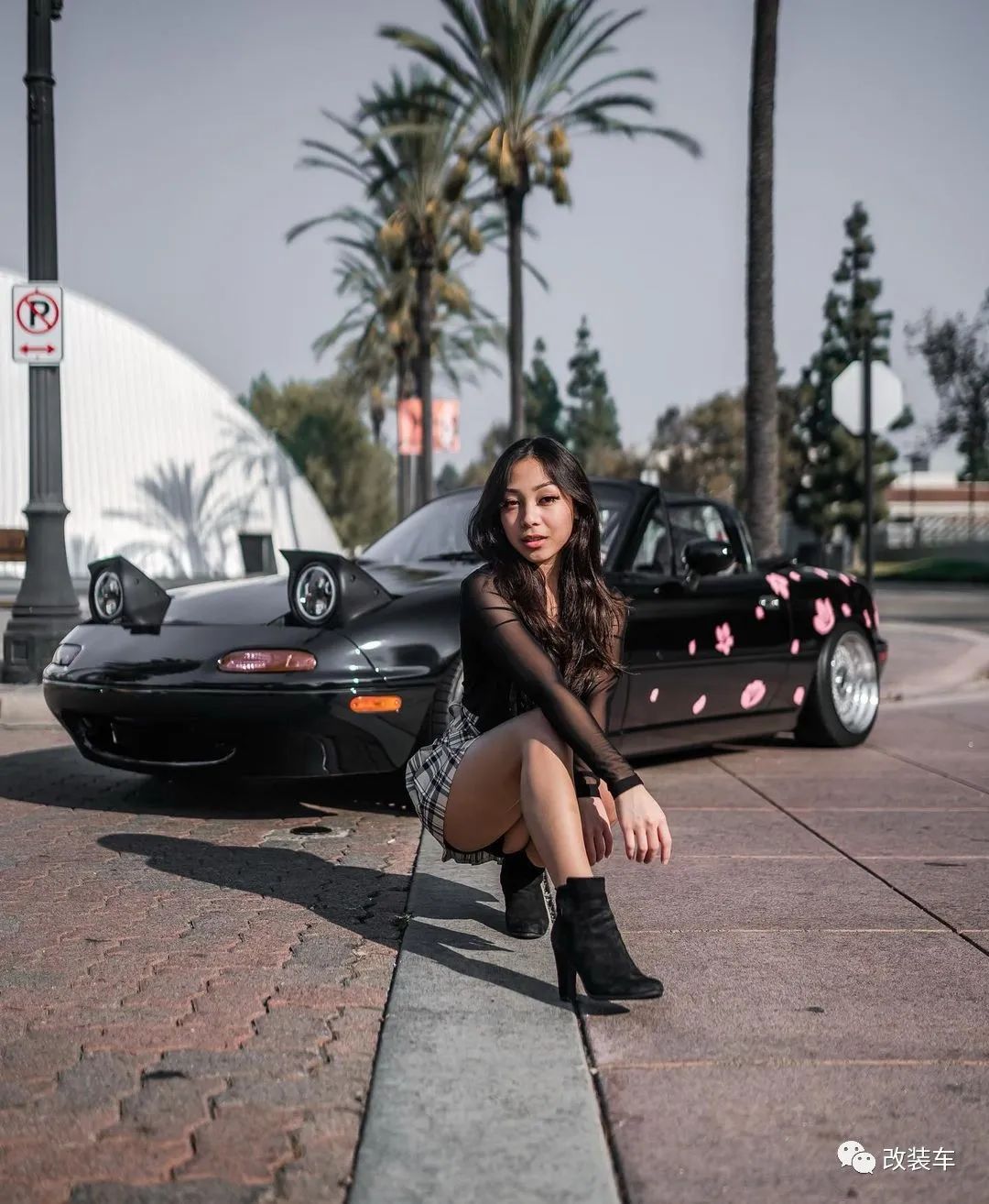 小姐姐的跳灯马自达MX-5 Miata，果然