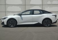 丰田标+比亚迪电池/电机，这款全新轿车卖多少合适？