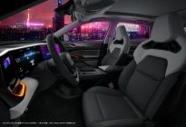 欧尚X5 PLUS内饰发布，车内动感三联屏超科幻