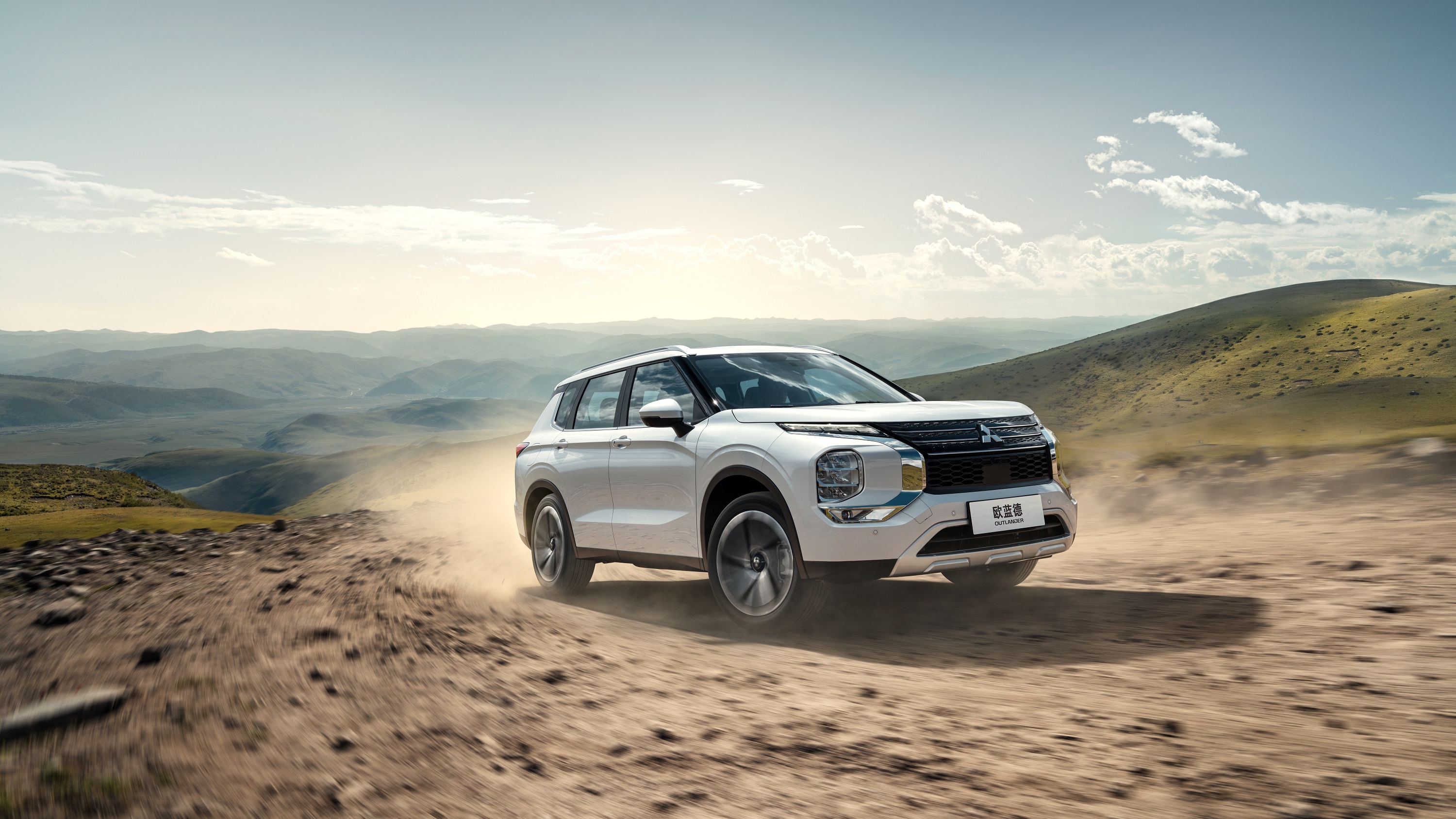 17万起预售,全新欧蓝德能开创三菱汽车的新纪元吗?