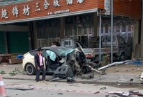 广州特斯拉“失控”致2死3伤：驾驶员全程没有踩下刹车？