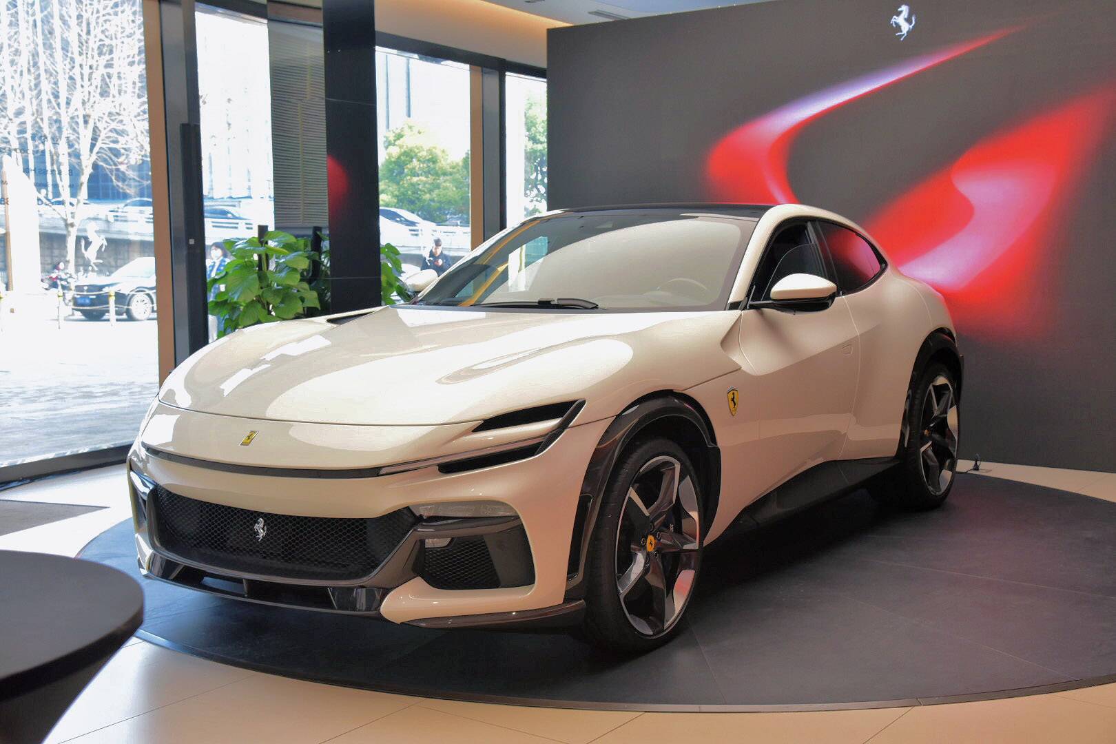 法拉利purosangue首款四门四座跑车亮相武汉全文- 买车网