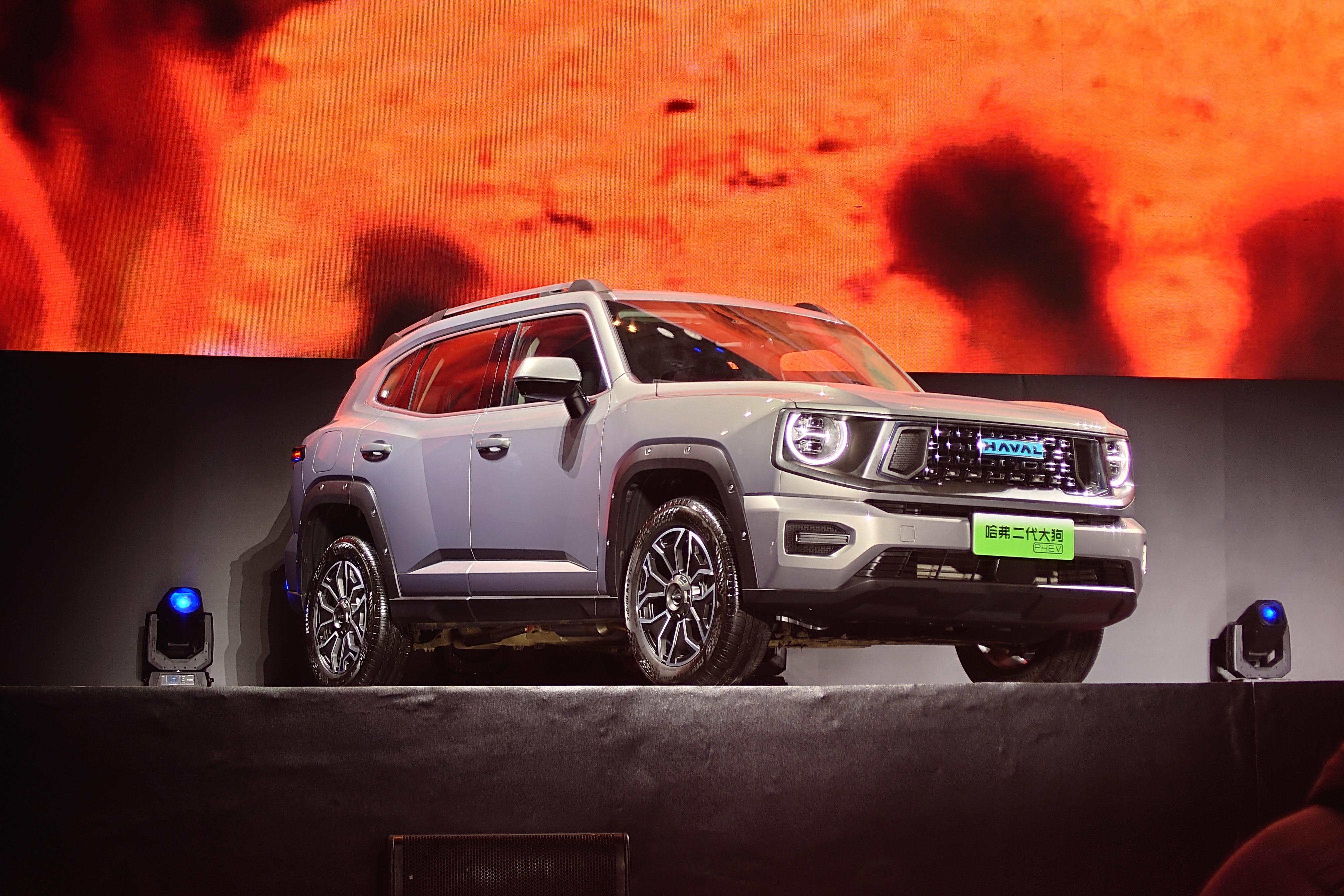 哈弗二代大狗上市,混动 越野,suv市场又再卷起来- 买车网