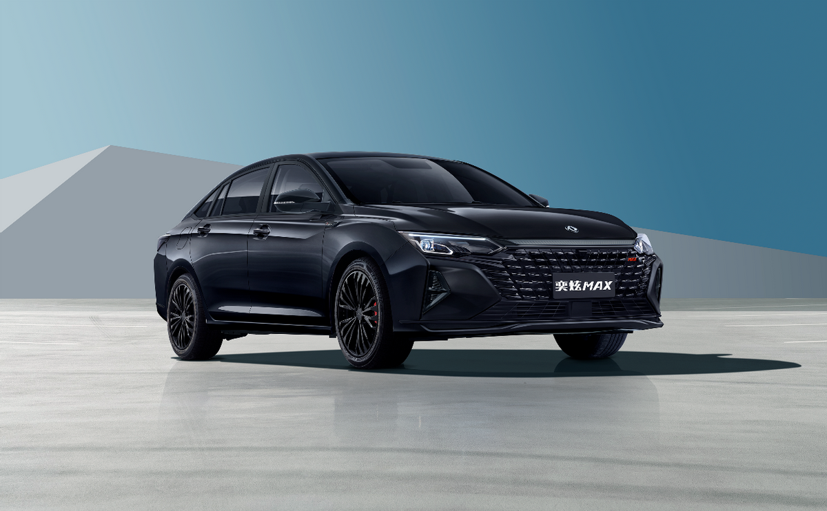 东风风神奕炫max超幻潮爸版,配置升级,售价10.