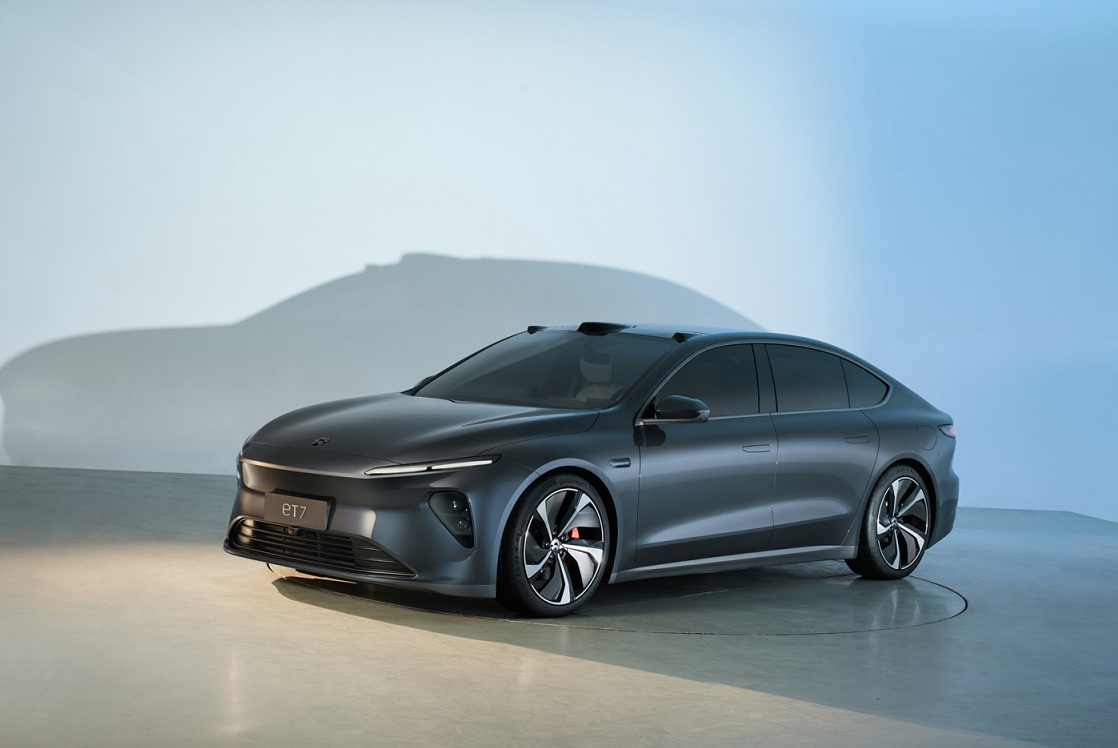 顶着巨额亏损再建千座换电站蔚来真能借此建立护城河