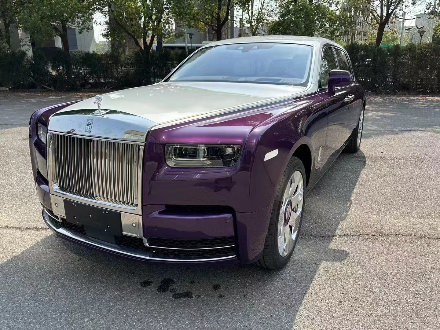 新款劳斯莱斯 ·幻影加长现车,双拼色内饰外观- 买车网