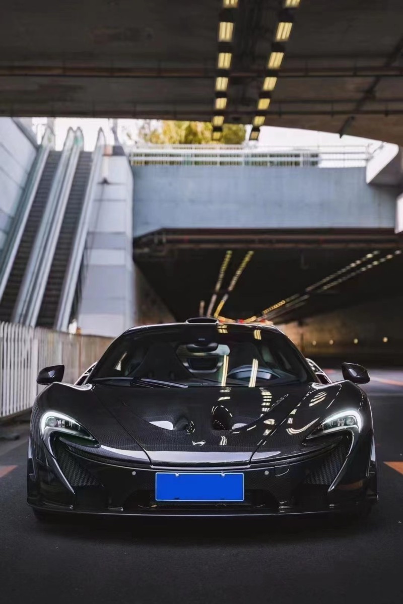 全碳版”迈凯伦P1，全球限量20台