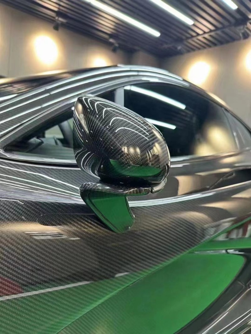 全碳版”迈凯伦P1，全球限量20台