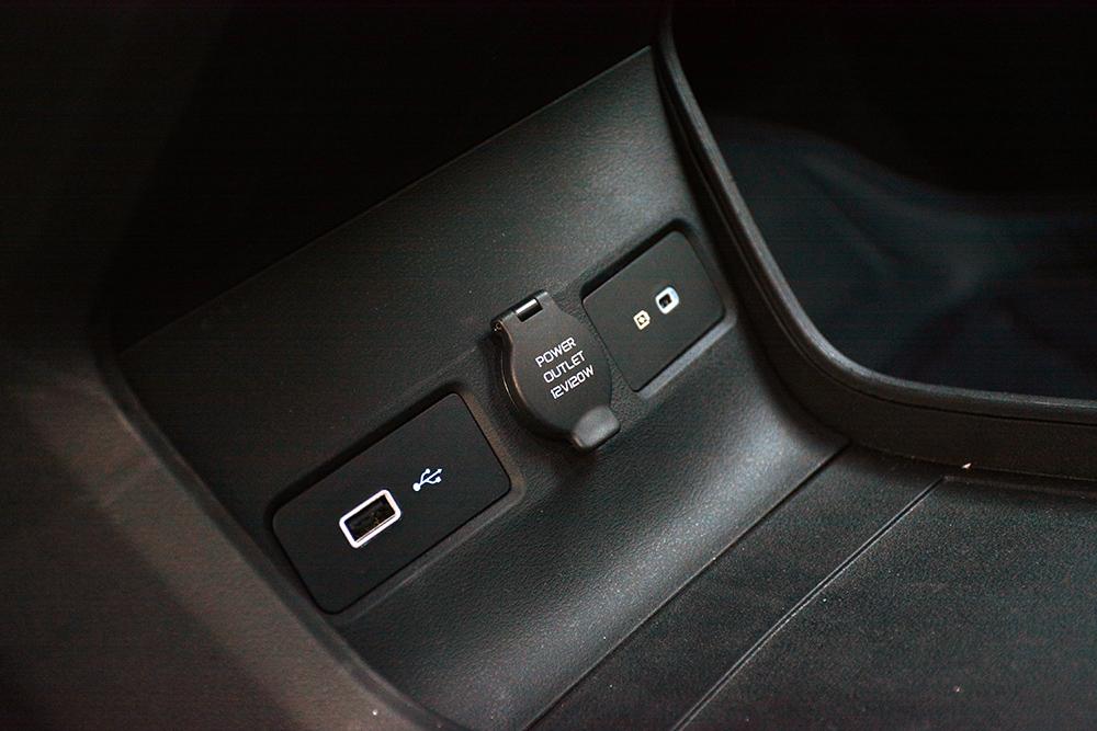 年轻个性更科技吉利博越cool到店实拍