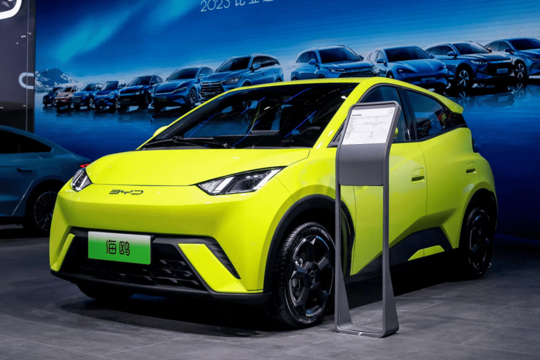 比亚迪海洋网三车齐发新一代主流电动车海鸥亮相石家国际庄车展