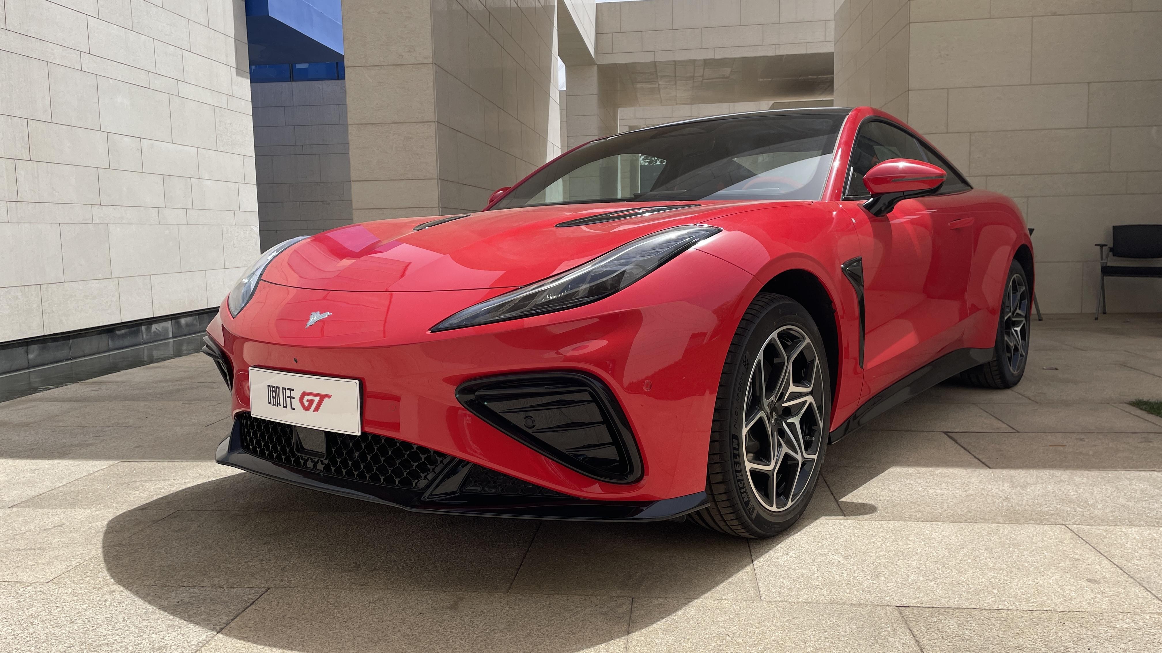 静态体验哪吒gt全文- 买车网