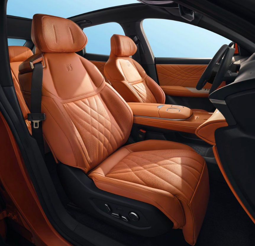 副驾吸顶娱乐屏 双零重力座椅 深蓝s7的实力与诚意 - 新闻详情 - 买车