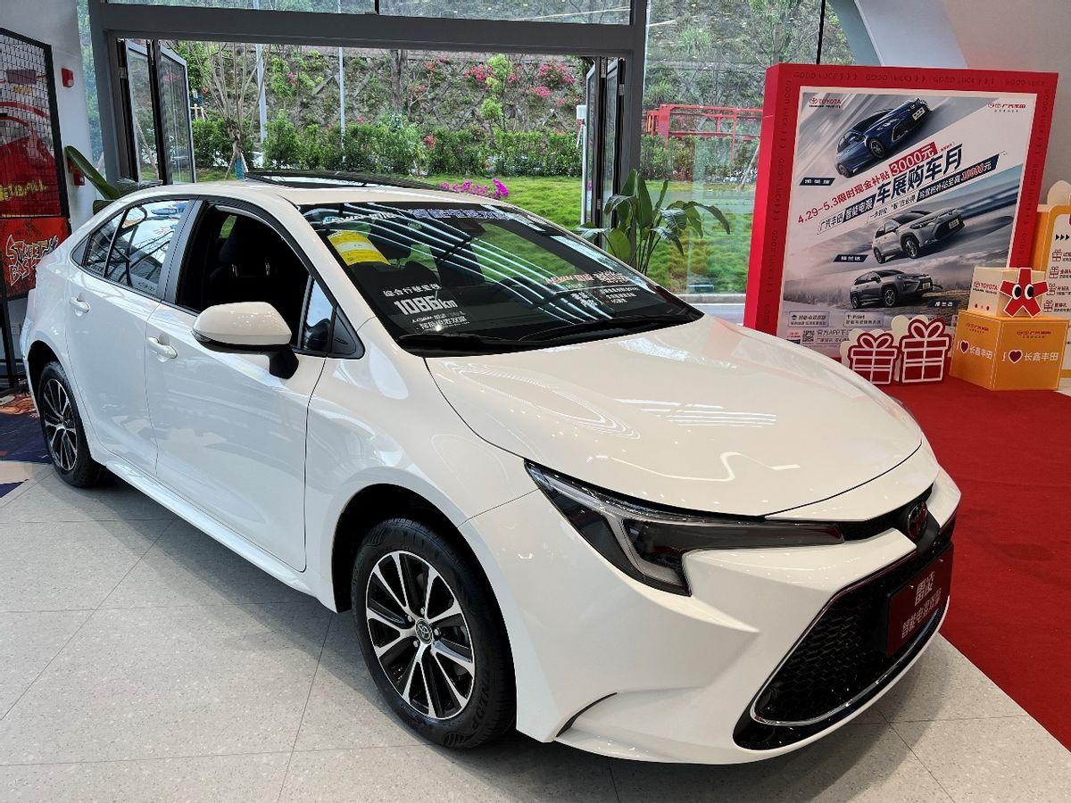 2023款丰田雷凌的外观依旧非常醒目,它采用了丰田最新的设计语言.