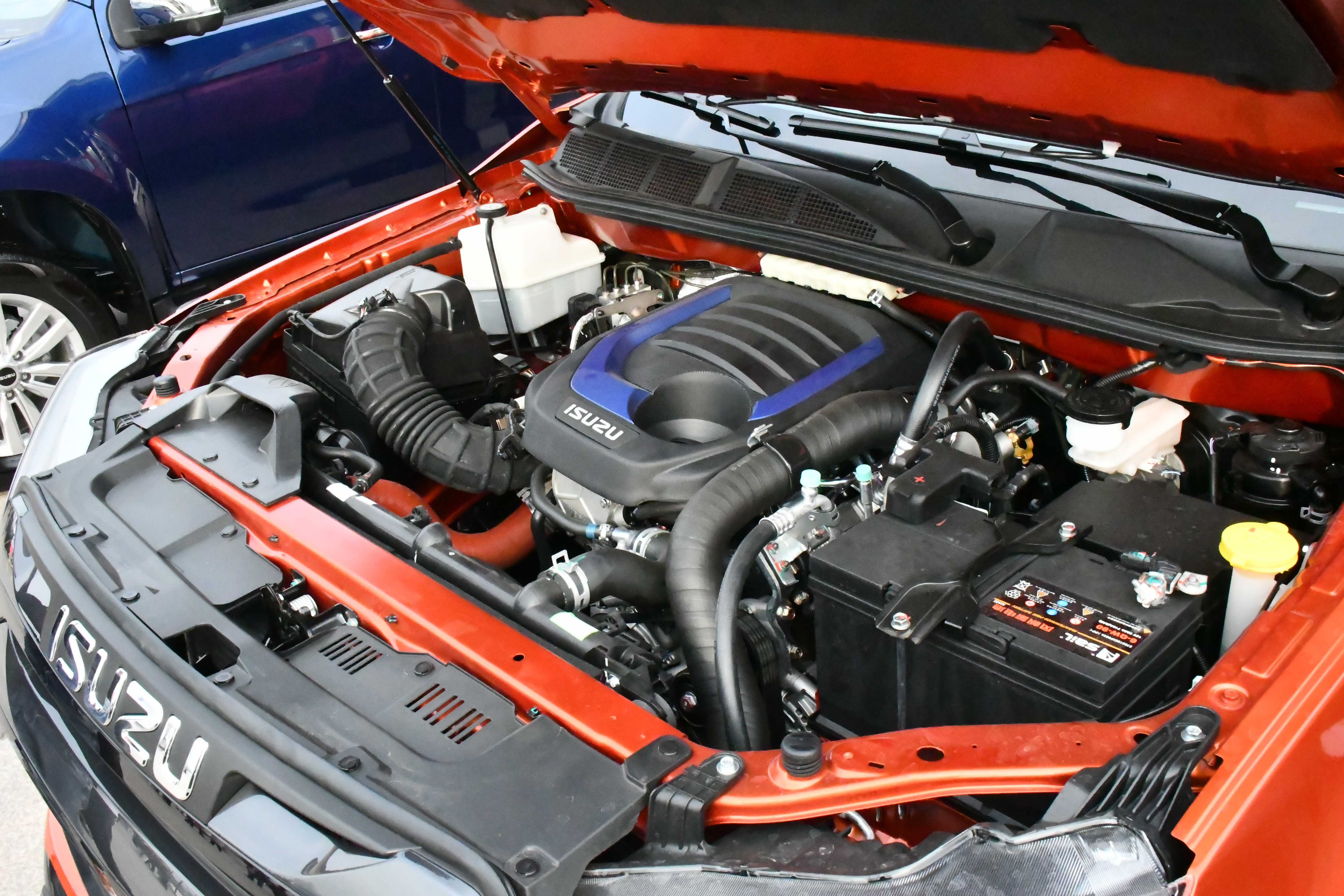 高端皮卡新选择,江西五十铃d-max v-cross开启预售