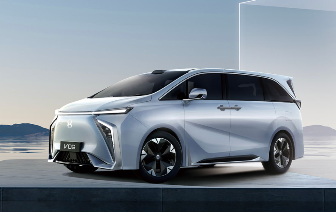 纯电mpv新蓝海合创v09抓住了一个最好的机会