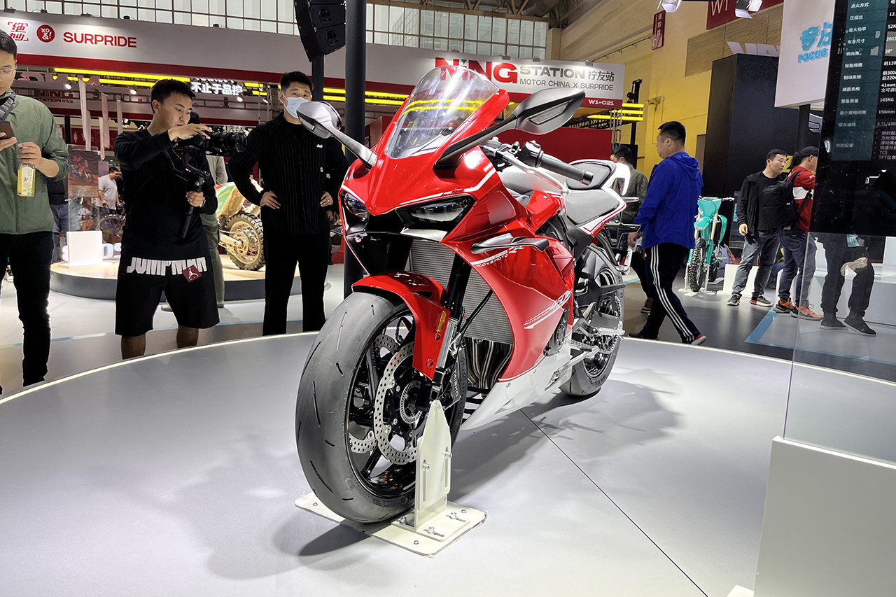 趁年轻骑趴赛358万买3秒级性能这些两轮不买不行