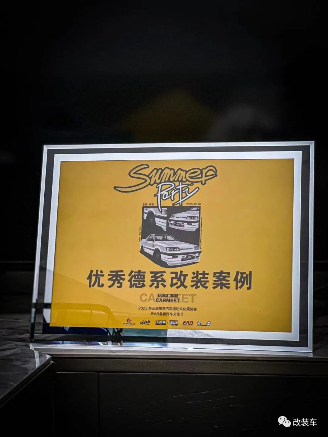 素雅姿态风的宝马325Li，优雅的姿态无需过多修饰
