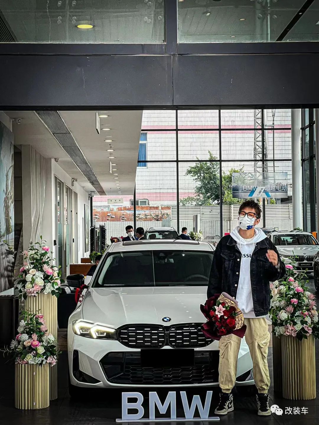 素雅姿态风的宝马325Li，优雅的姿态无需过多修饰