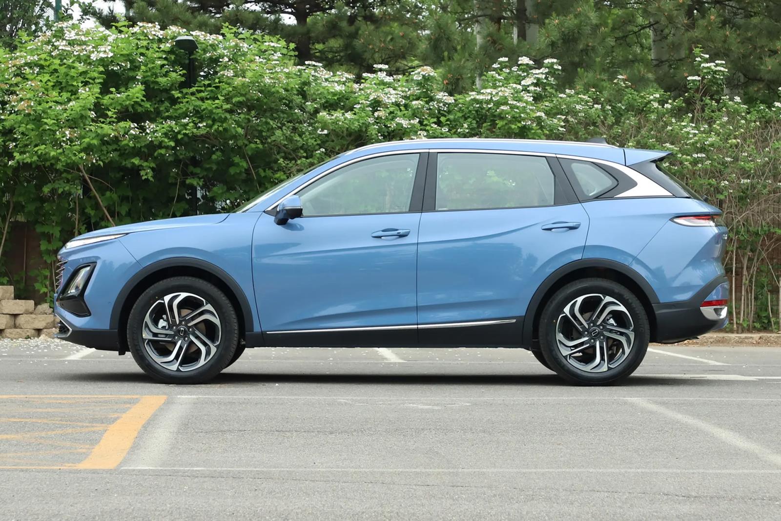 一汽奔腾t90开启预订先享价10万元起将于6月18日上市