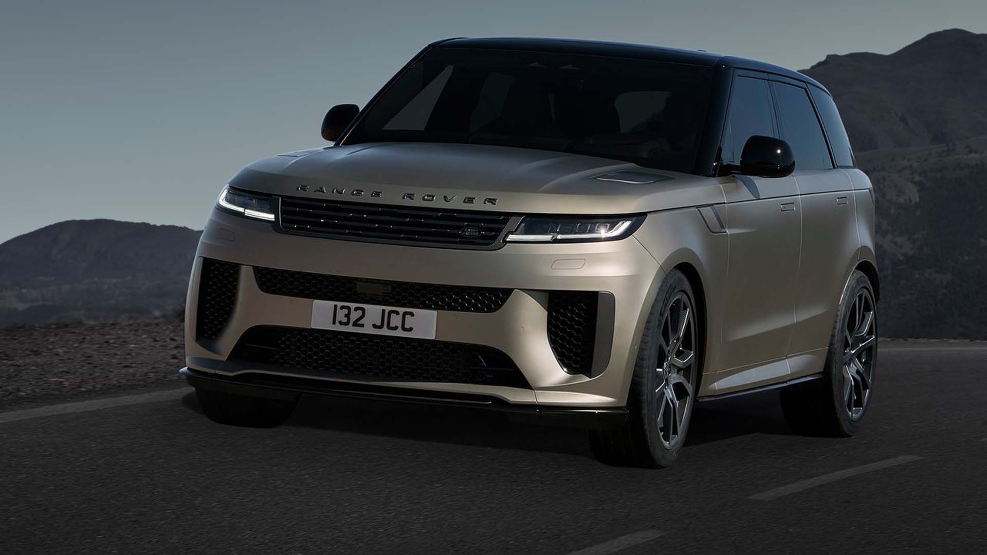 搭载宝马v8动力全新路虎揽运sv发布这价格真卖便宜了