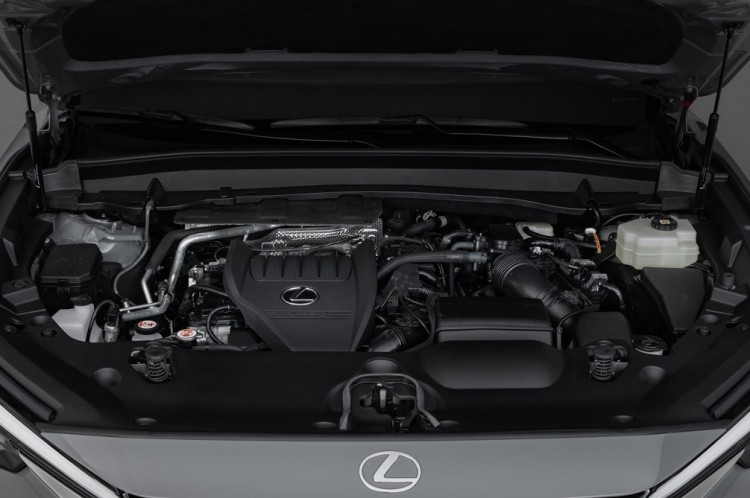 4t发动机,最大功率279马力,最大扭矩430牛·米,提供两驱与四驱版本