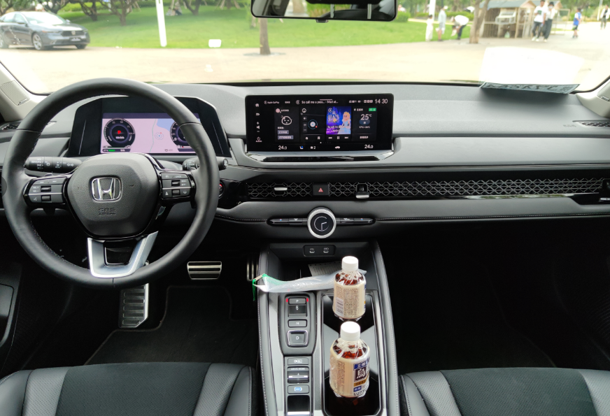 试驾第十一代雅阁混动版,又快又省!还是本田"大法"好- 买车网