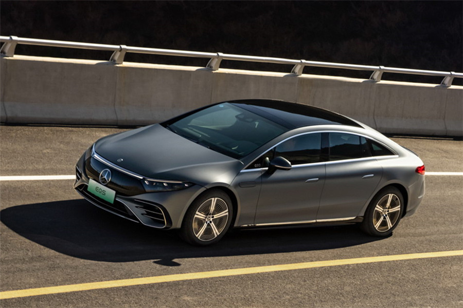 超过130万买辆纯电动s级值不值实拍奔驰eqs顶配