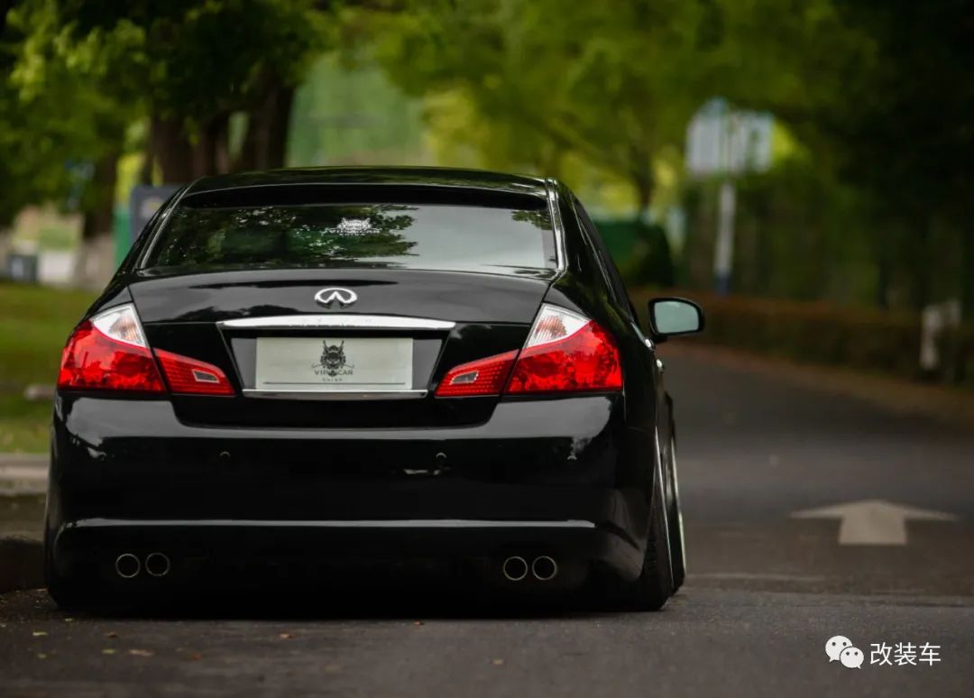 vip范十足的英菲尼迪m35改装清单短不代表车改得不帅