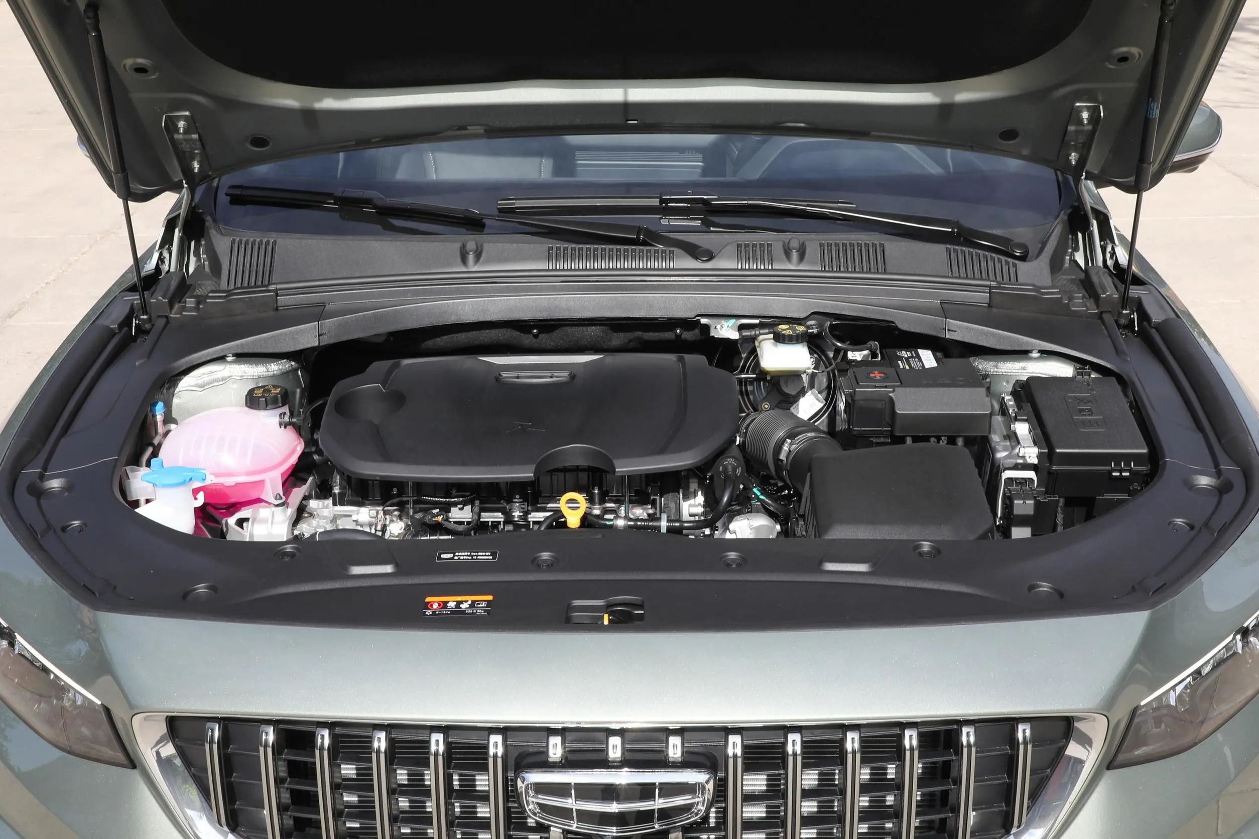 峰值扭矩为290牛·米,传动系统方面,匹配7速湿式双离合变速箱